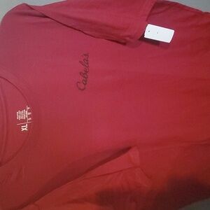 Men's Cabela's Logo short sleeve t-shirt. Burgundy W/ Black Logo Sz XL. NWT